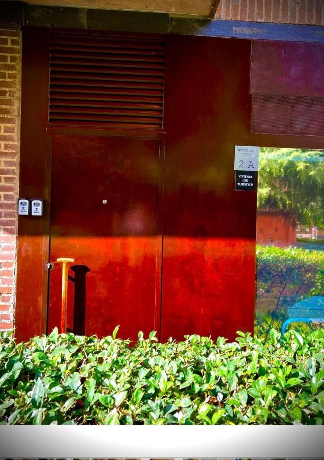 Homeabout Madrid Rio Apartment Екстер'єр фото